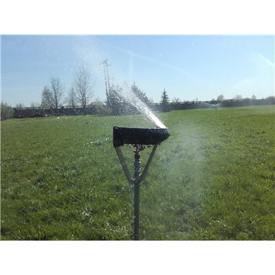 Deflektor zraszacza przeciwprzymrozkowego